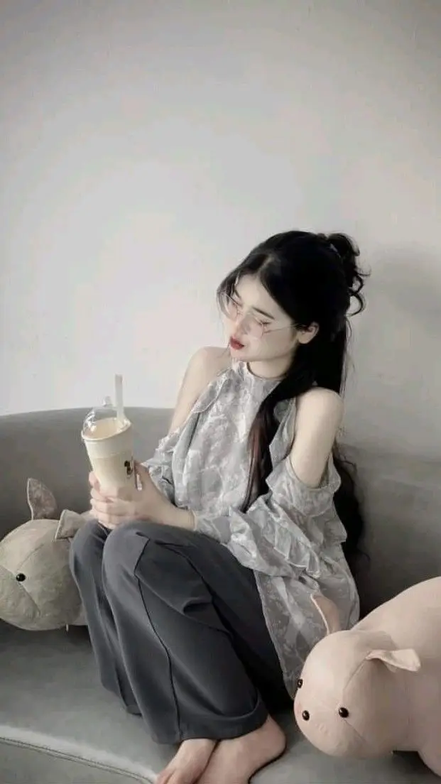 Hình Ảnh Gái Xấu Bá Đạo - Những Khoảnh Khắc Độc Đáo 51