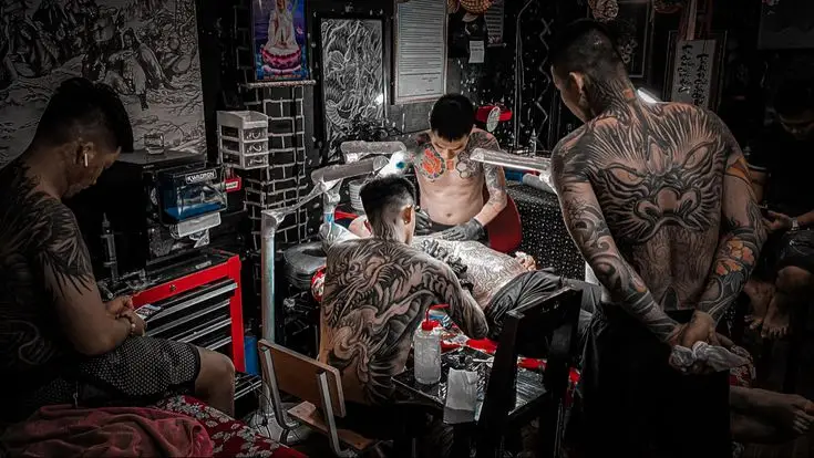 Hình Ảnh Giang Hồ Xăm Trổ Đầy Nghệ Thuật 56