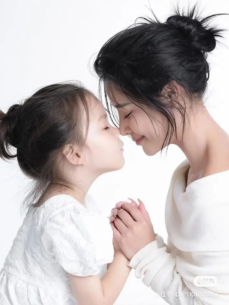 Hình Ảnh Mẹ Và Con Gái - Những Giây Phút Ngọt Ngào 32