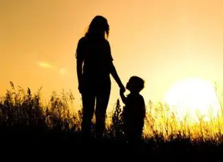 Hình Ảnh Mẹ Và Con Gái - Những Giây Phút Ngọt Ngào 66