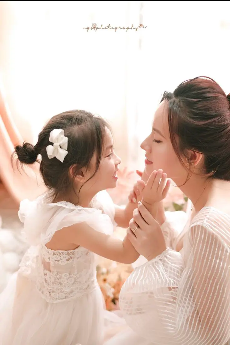 Hình Ảnh Mẹ Và Con Gái Đẹp Nhất: Tình Yêu Thiên Nhiên 44