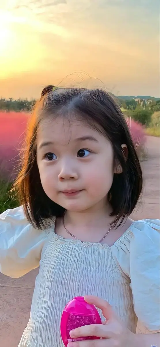 Hình bé gái dễ thương - Bộ sưu tập hình ảnh cute nhất 58