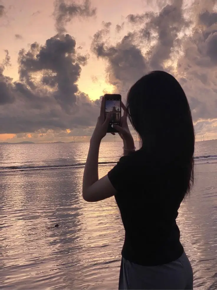 Hình con gái che mặt duyên dáng 3