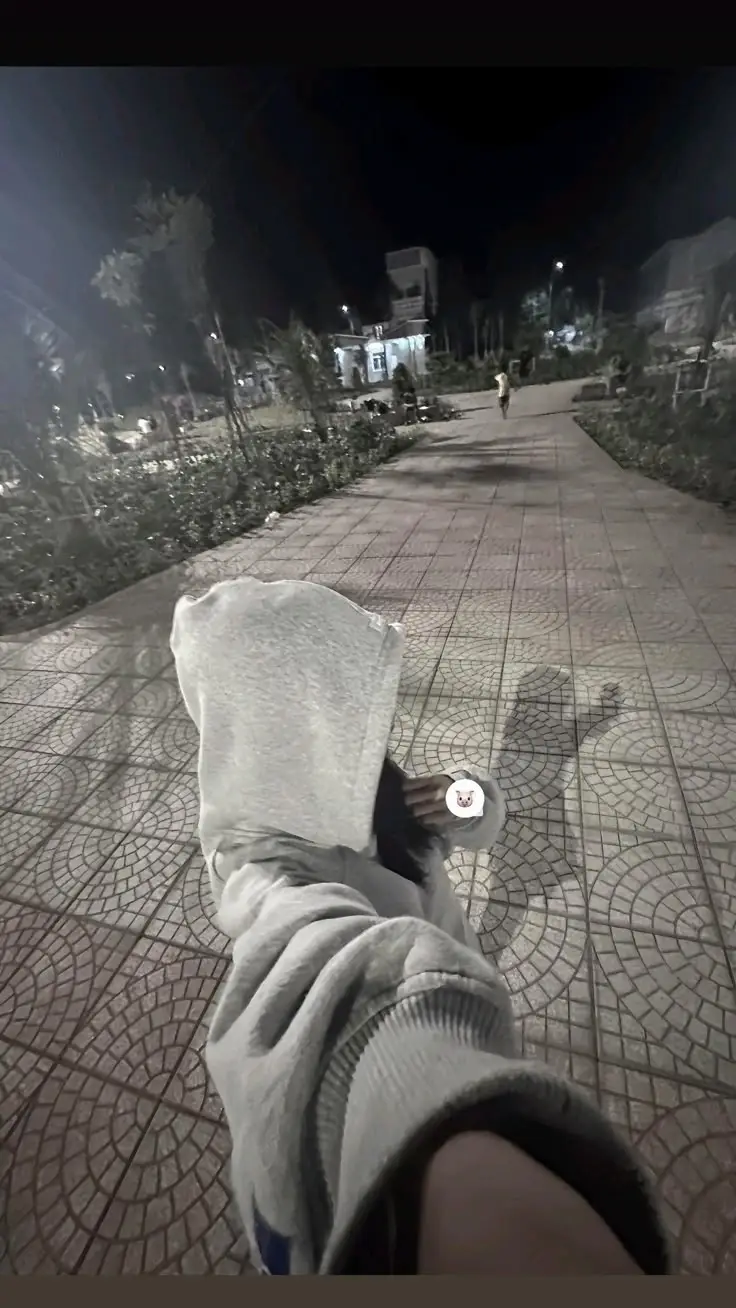 Hình Gái Xinh Che Mặt: 50 Ảnh Đẹp Dành Cho Bạn 47