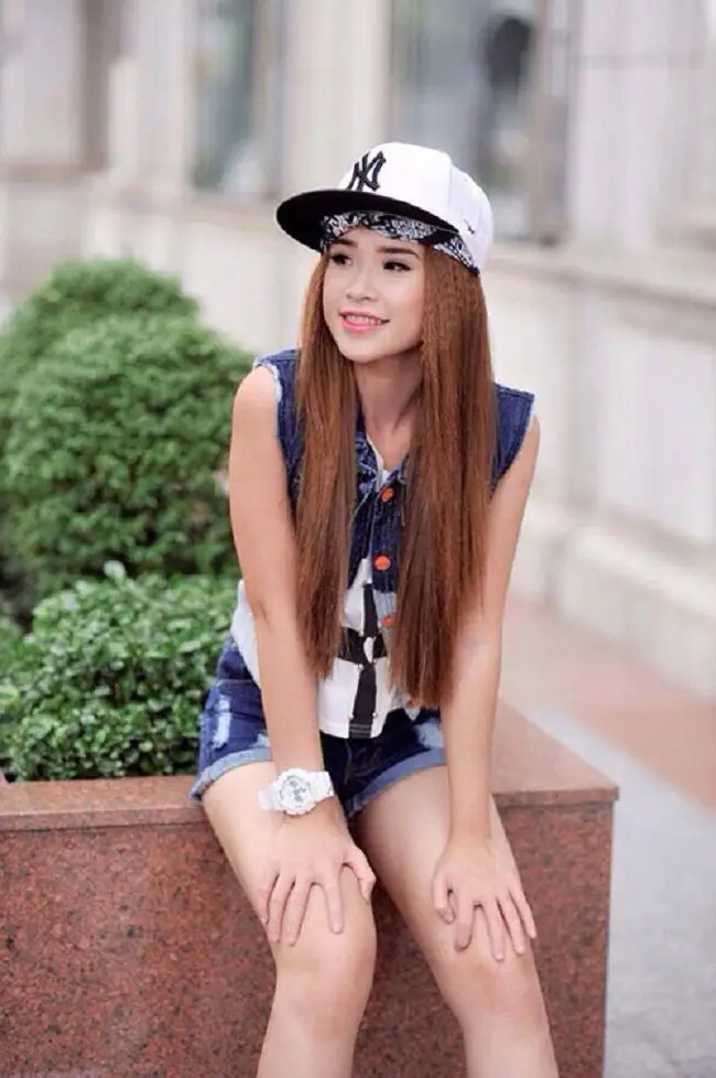 Hình Gái Xinh Khoe Lồn Gợi Cảm 16