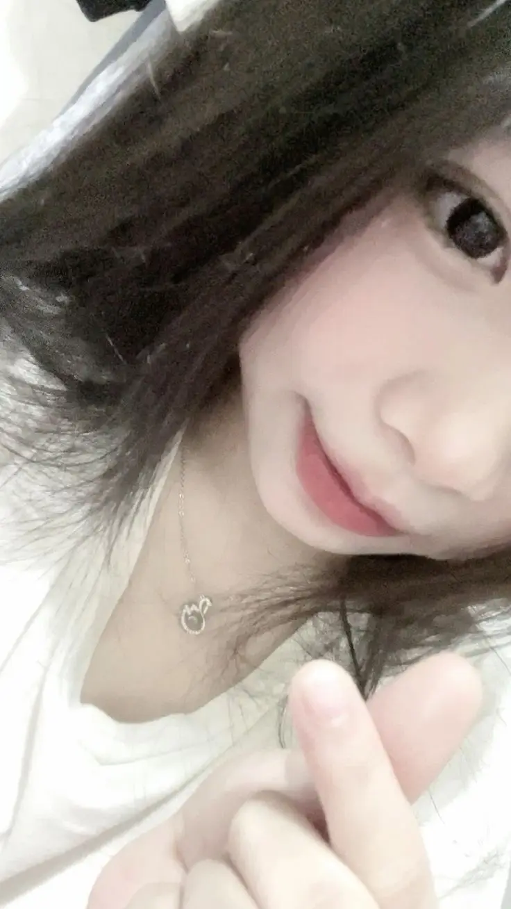 Hình Gái Xinh Khoe Lồn Gợi Cảm 59