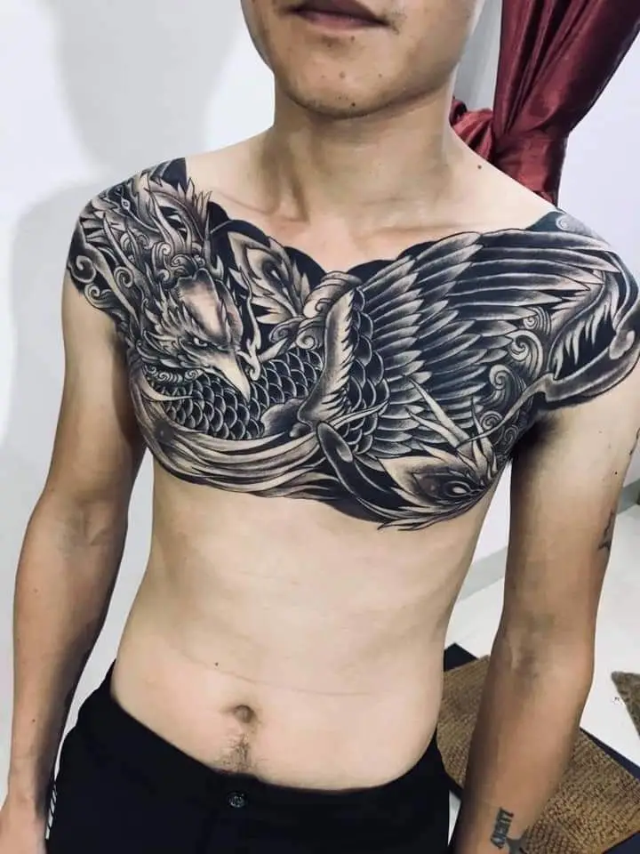 Hình Xăm Đại Bàng Trước Ngực: Biểu Tượng Của Sự Quy Quyết 25