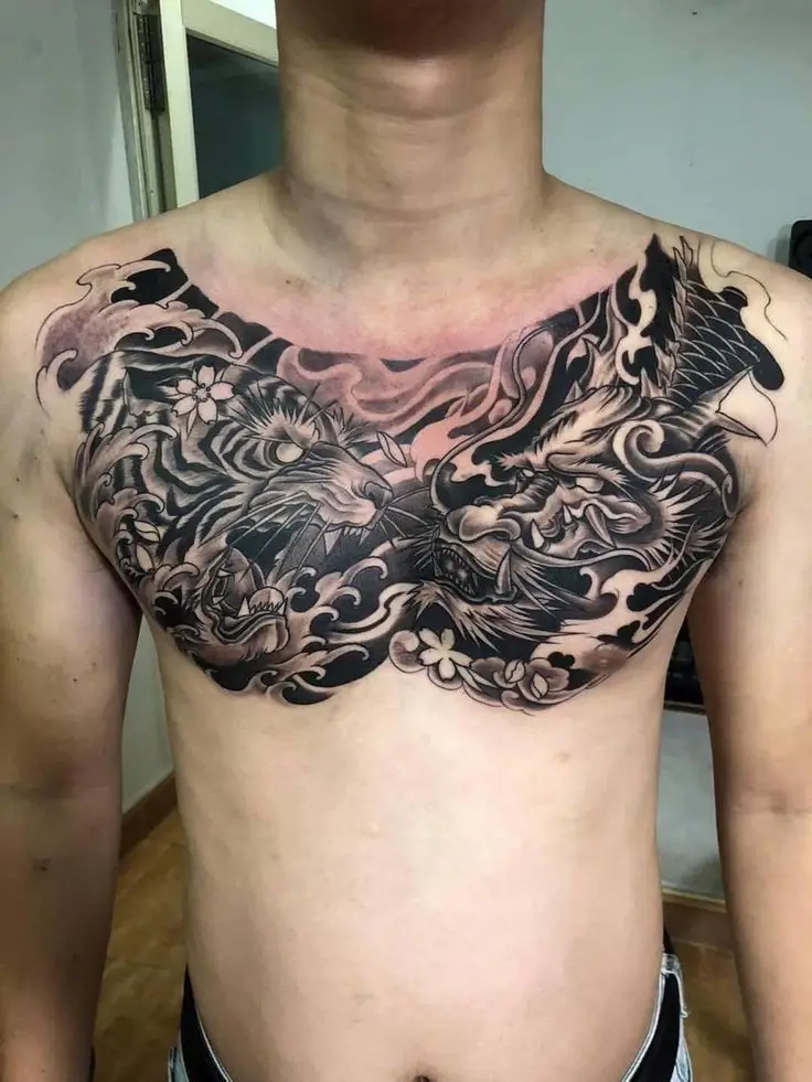 Hình Xăm Đại Bàng Trước Ngực: Biểu Tượng Của Sự Quy Quyết 43