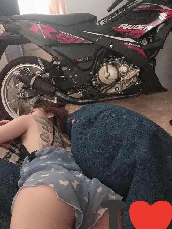 Hình Xăm Ba Mẹ Con: Biểu Tượng Tình Yêu Gia Đình 32