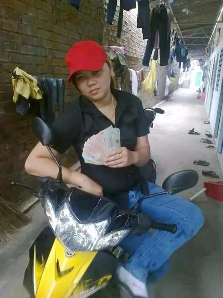 Hình Xăm Ba Mẹ Con: Biểu Tượng Tình Yêu Gia Đình 41