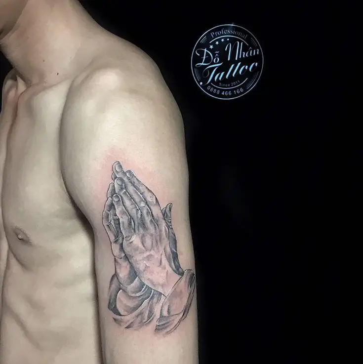 Hình Xăm Bàn Tay Cầu Nguyện: 50+ Hình Ảnh Đầy Tâm Linh 38
