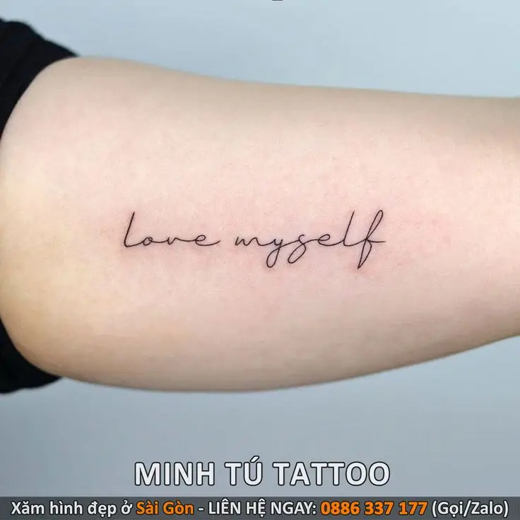 Hình Xăm Chữ Ở Eo Cho Nữ: Ý Nghĩa Và Thiết Kế Đẹp 28