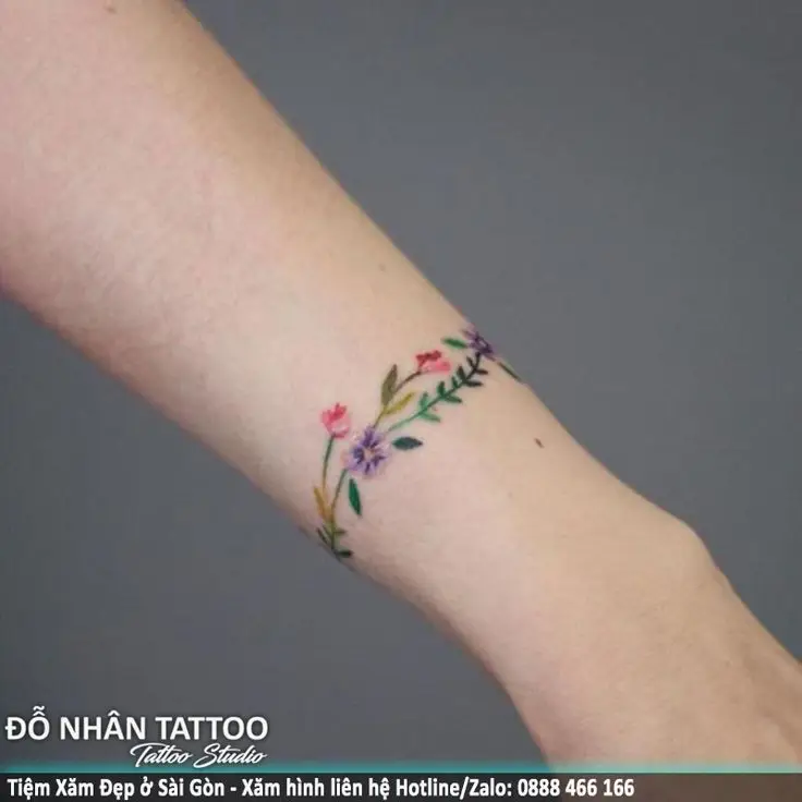 Ý Nghĩa Sâu Sắc Của Hình Xăm Cổ Tay Nữ 14