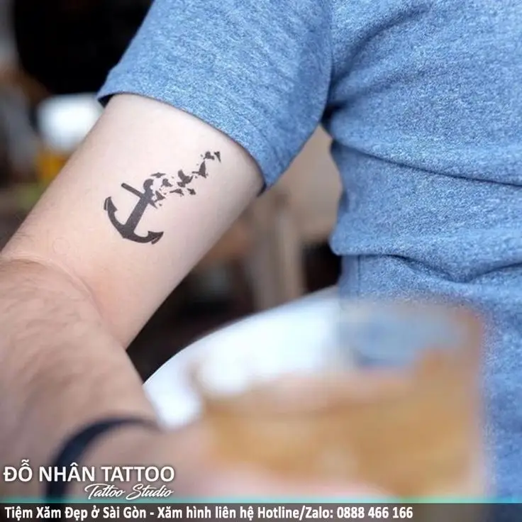Hình xăm đẹp cho nam ở bắp tay mini: Nét nam tính tinh tế 42