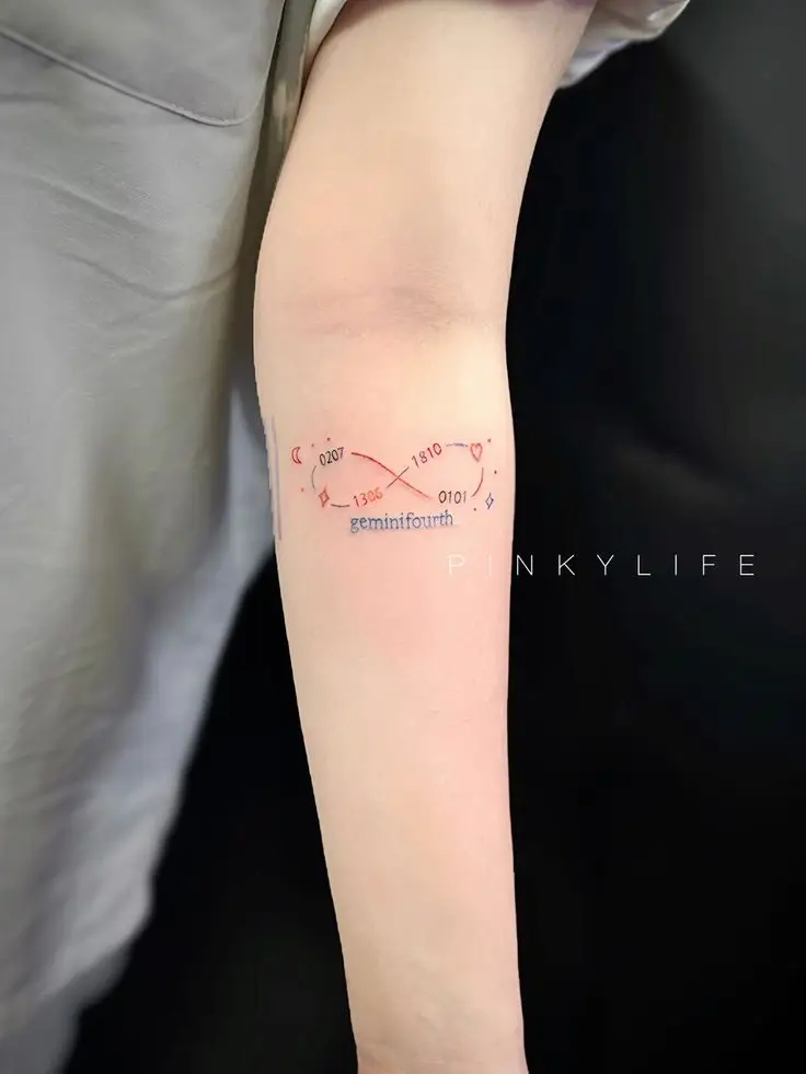 Hình Xăm Gia Đình 3 Người Mini: Kết Nối Yêu Thương Qua Nghệ Thuật 59