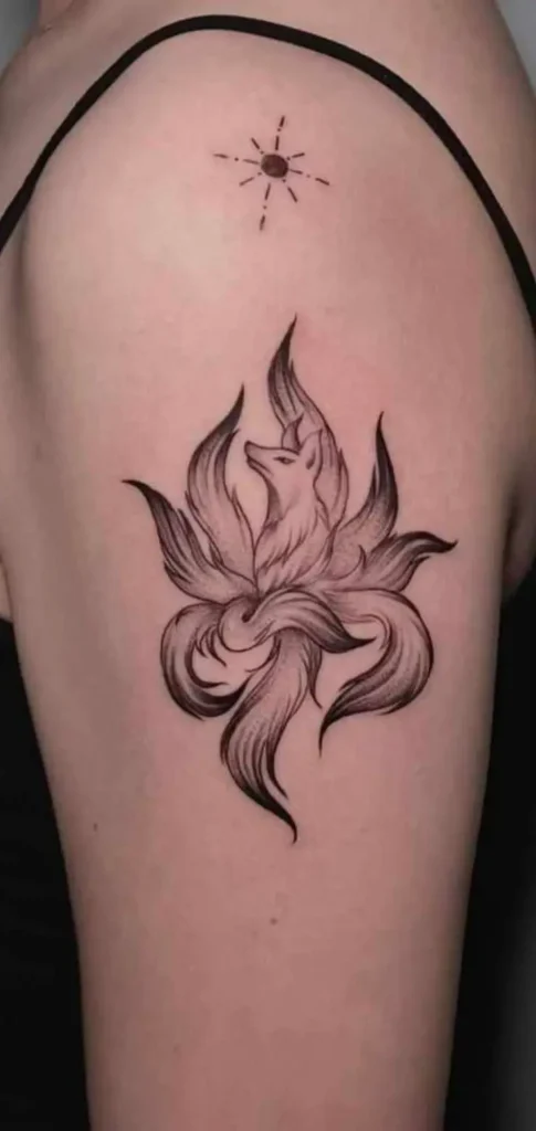 Khám Phá Hình Xăm Hồ Ly 9 Đuôi Mini: Ý Nghĩa Tâm Linh 1