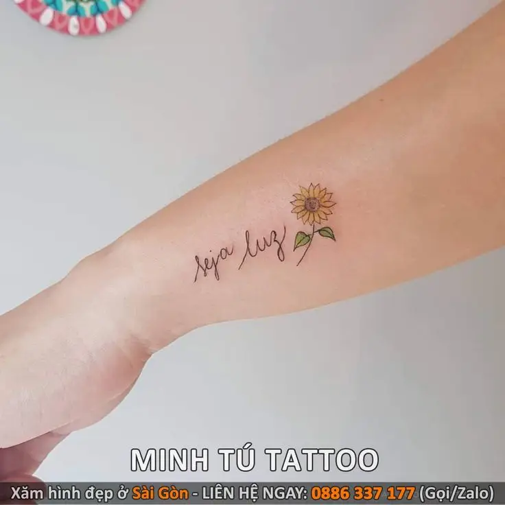 Hình Xăm Hoa Hướng Dương Mini: Sự Tươi Mát Trong Nghệ Thuật 48
