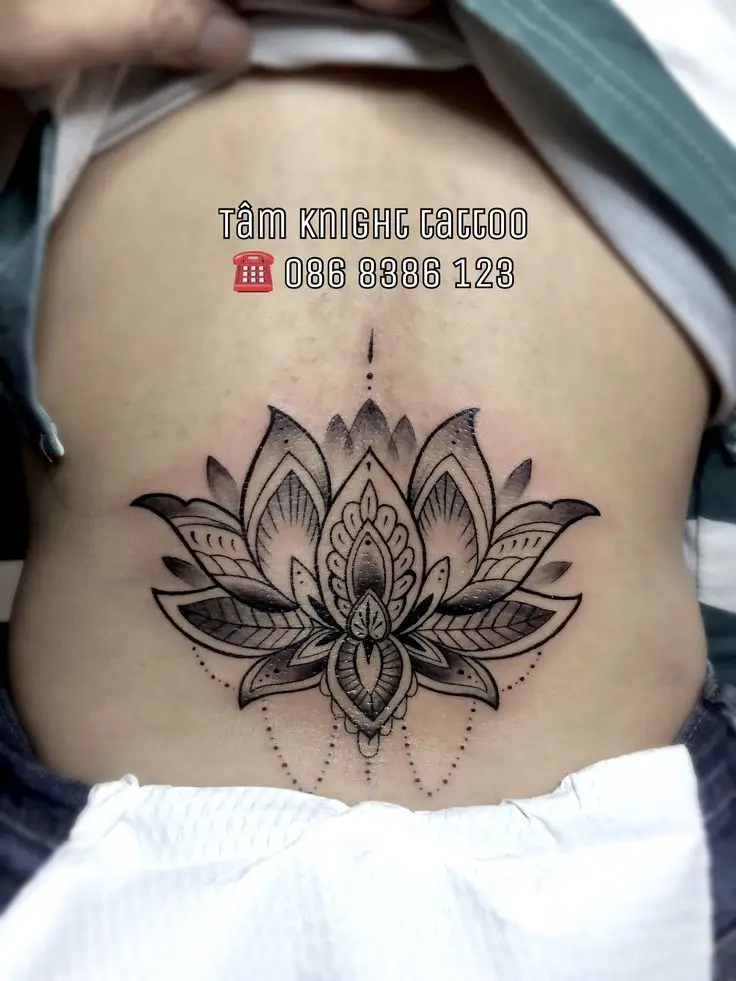 Hình Xăm Hoa Ở Ngực Cho Nữ - Tìm Kiếm Những Mẫu Xinh Xắn 52