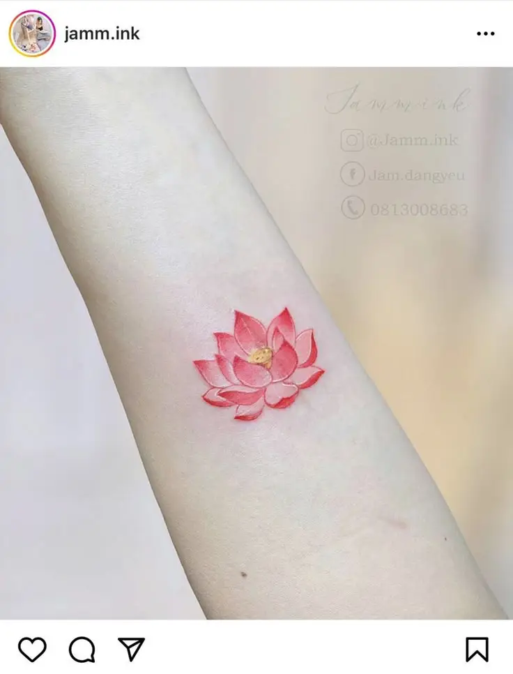 Hình xăm hoa sen mini đẹp: 50 mẫu hình xăm nhẹ nhàng 44