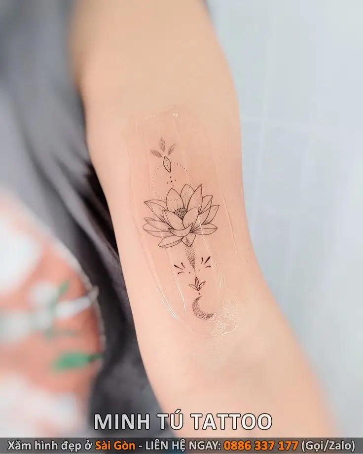Khám Phá Hình Xăm Hoa Sen Ở Tay - Ý Nghĩa Và Thiết Kế 4