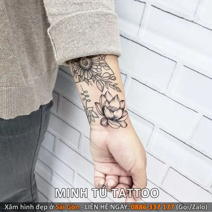 Khám Phá Hình Xăm Hoa Sen Ở Tay - Ý Nghĩa Và Thiết Kế 46