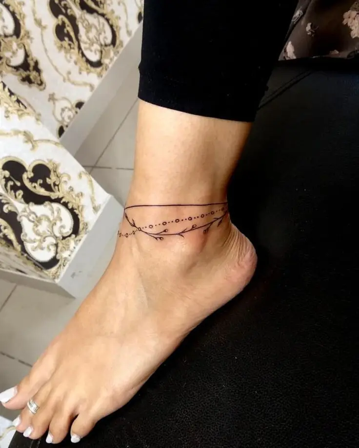 Hình Xăm Lắc Chân Nữ: 50+ Thiết Kế Tinh Tế Cho Phái Đẹp 31