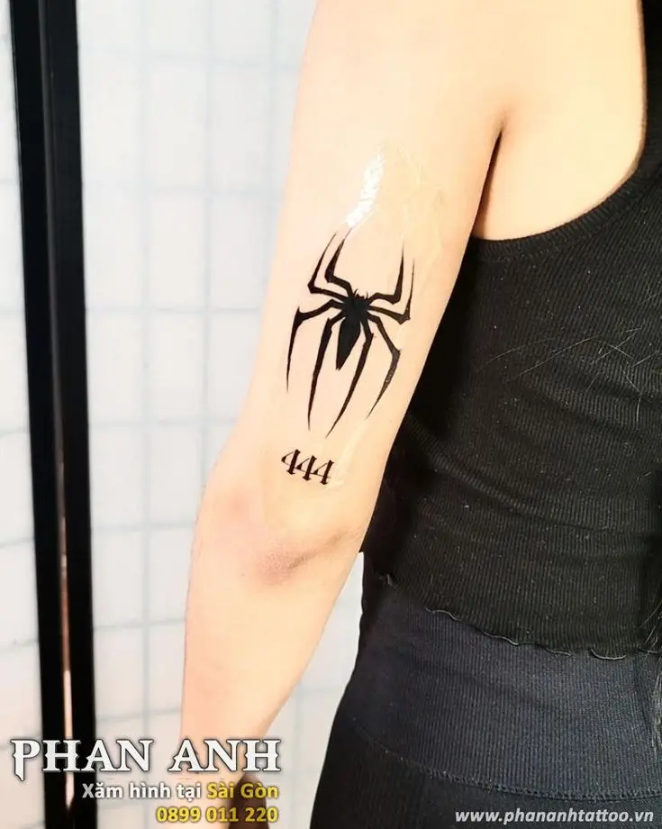 Hình Xăm Mặt Quỷ Mini Đơn Giản: Tư Tưởng Và Cá Tính Riêng 54