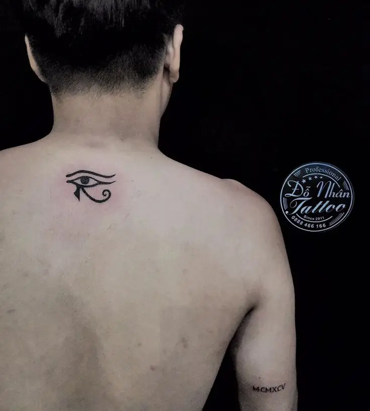 Hình Xăm Mắt Thần Horus: Ý Nghĩa Và Sự Quyến Rũ 27