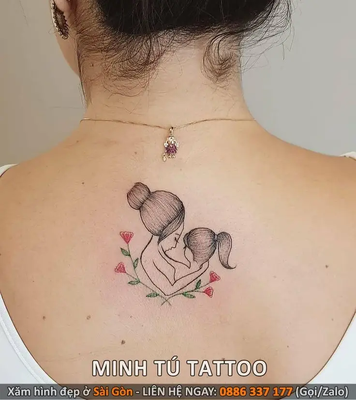 Hình Xăm Mẹ Và 2 Con - Ý Nghĩa và Các Mẫu Độc Đáo 65