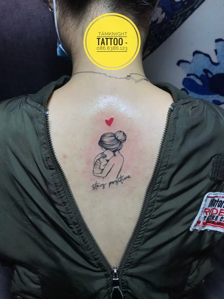 Hình Xăm Mẹ Và 2 Con - Ý Nghĩa và Các Mẫu Độc Đáo 71