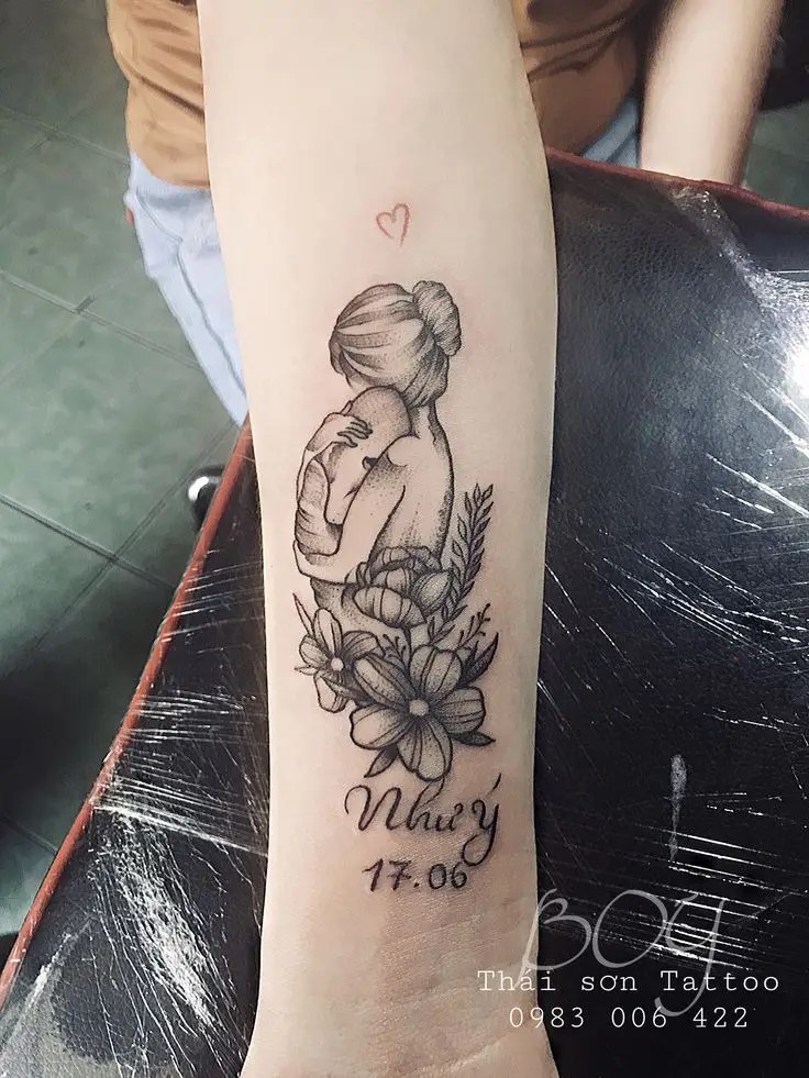 Hình Xăm Mẹ và Con Gái Mini: Kết Nối Tình Thân Thiêng Liêng 47