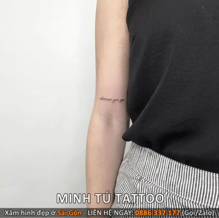 Hình xăm mini chữ ở tay: Nghệ thuật tối giản 19