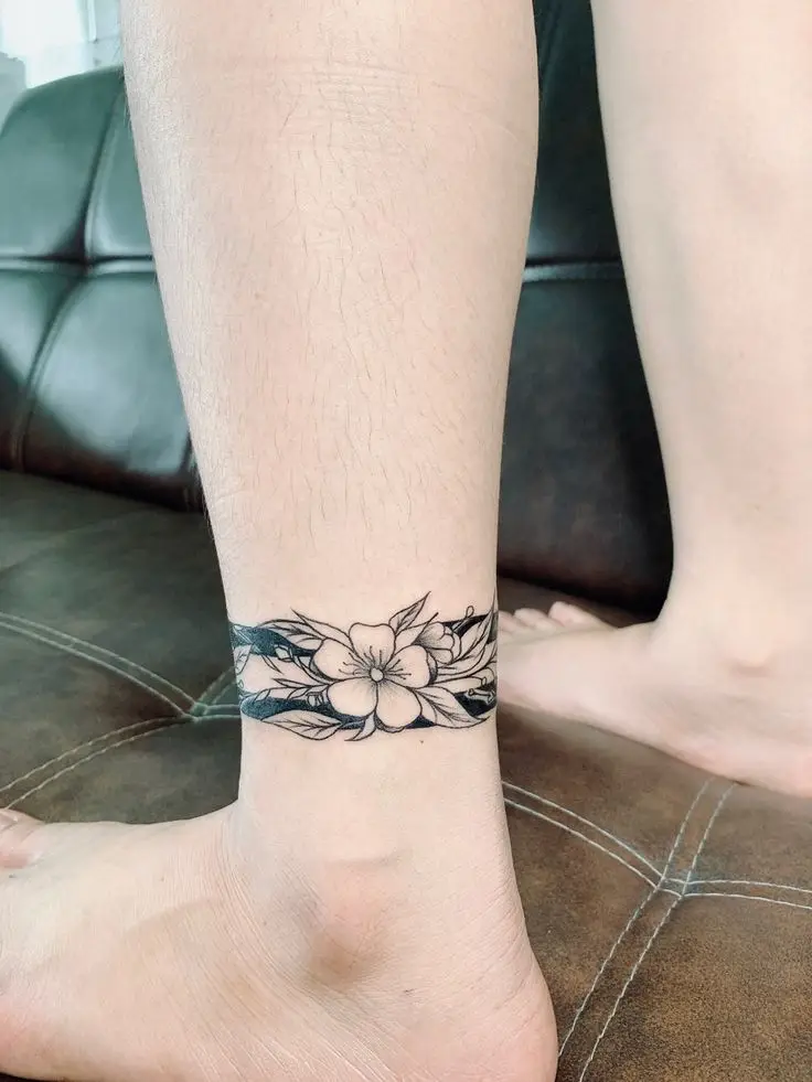 Vòng Chân Cá Tính Với Hình Xăm Nhật Cổ 4