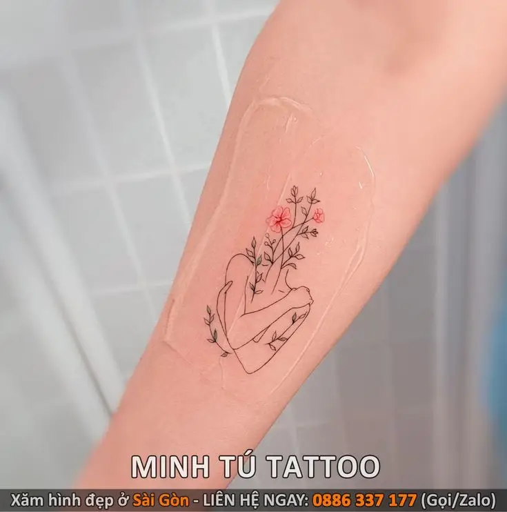 Tìm hiểu hình xăm nữ ở tay: Phong cách và cá tính 46