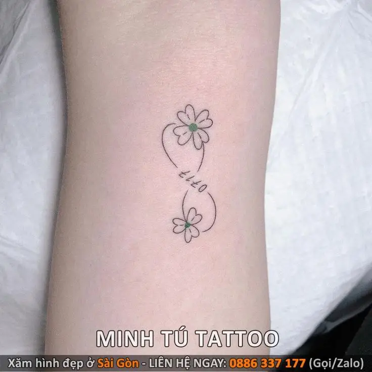 Hình Xăm Ở Cổ Tay Nữ: Tỏa Sáng Với Nét Đẹp Nhỏ Nhắn 21