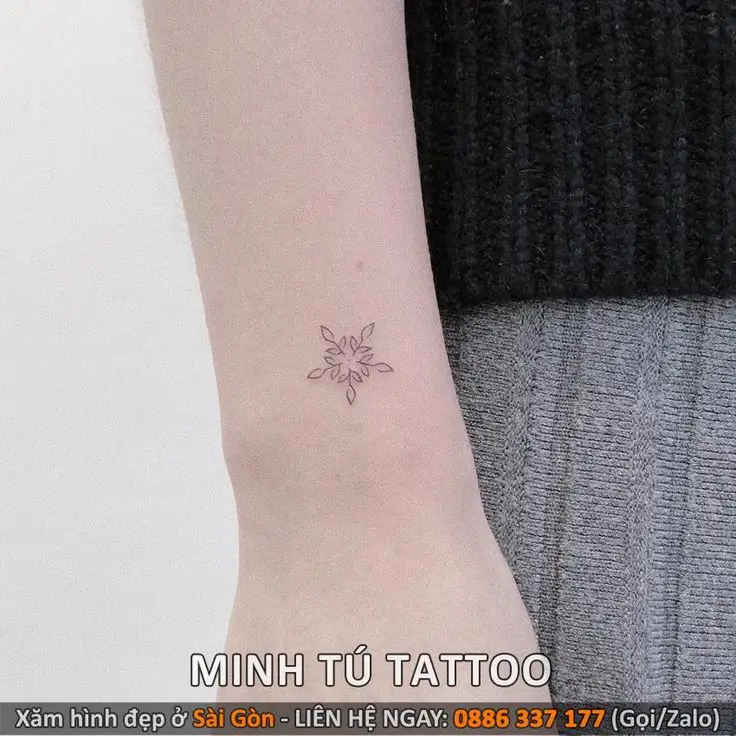 Hình Xăm Ở Cổ Tay Nữ: Tỏa Sáng Với Nét Đẹp Nhỏ Nhắn 33