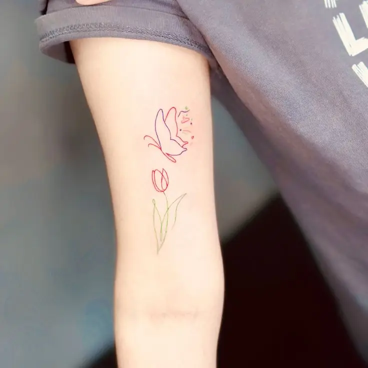 Hình Xăm Ở Cổ Tay Nữ: Tỏa Sáng Với Nét Đẹp Nhỏ Nhắn 52