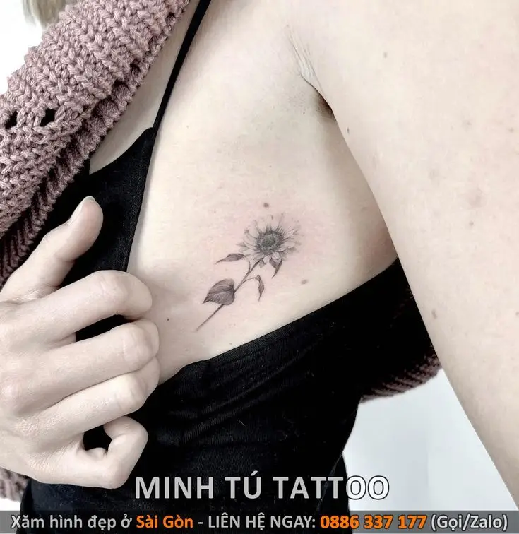 Hình Xăm Ngực Nữ Đẹp và Chất: Gợi Ý Mẫu Mới 28
