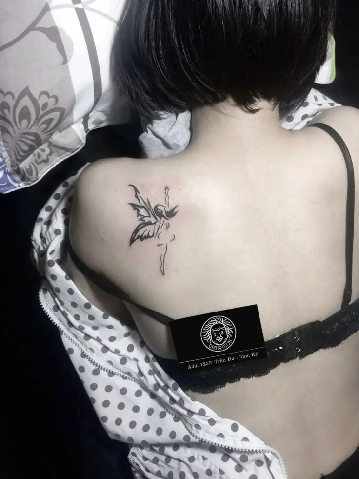 Hình Xăm Ngực Nữ Đẹp và Chất: Gợi Ý Mẫu Mới 66