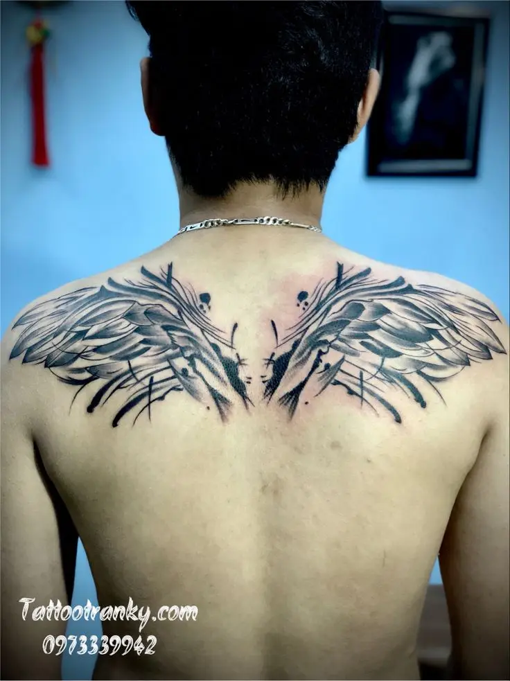 Hình Xăm Đôi Cánh Sau Lưng Nam: Ý Nghĩa Và Các Mẫu Đẹp 5