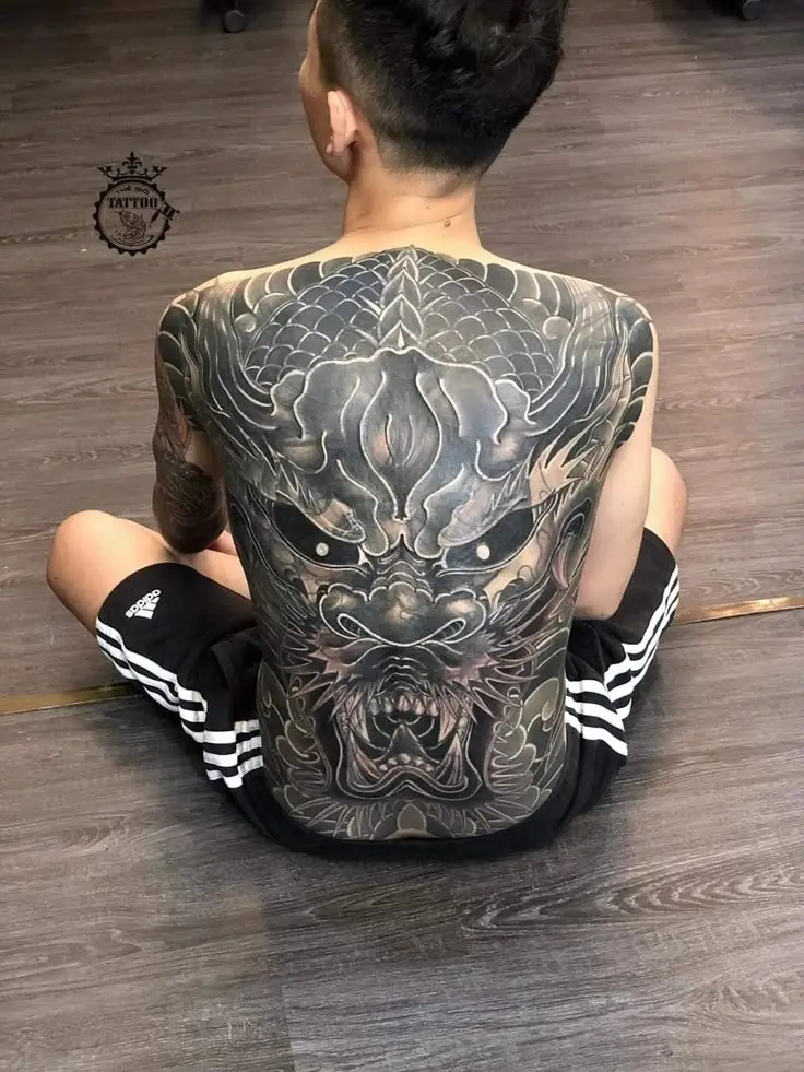 Hình Xăm Rắn Hổ Mang Kín Lưng: Sự Kết Hợp Giữa Thiên Nhiên Và Nghệ Thuật 42