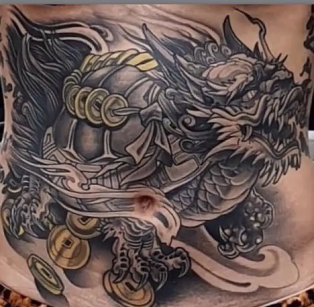 Hình xăm rồng ở ngực: 50 thiết kế táo bạo cho nam 57