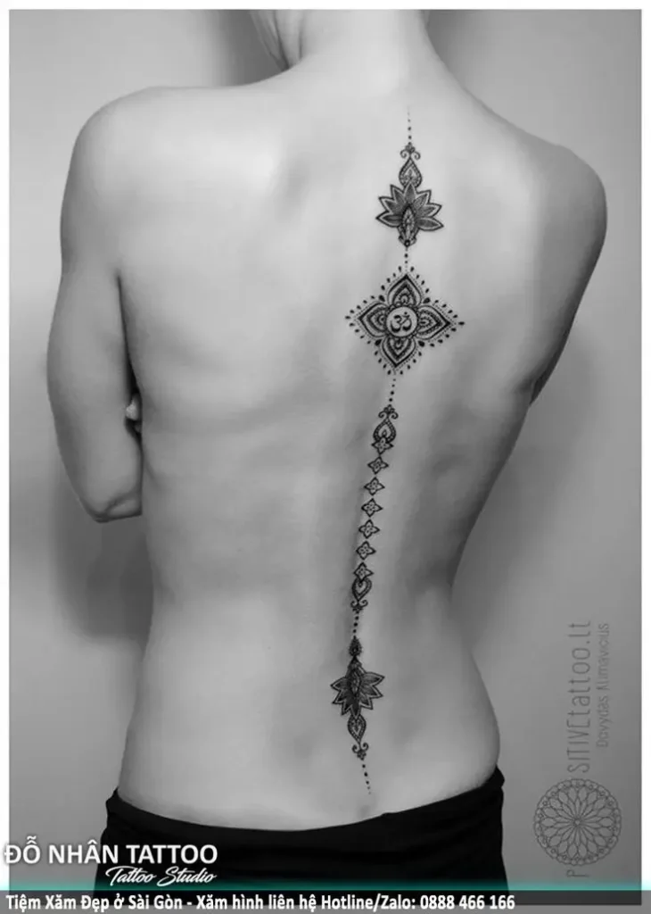Top Hình Xăm Sống Lưng Đẹp Cho Nữ Đáng Thử 38