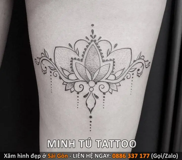 Hình Xăm Đùi Cho Nữ: Lựa Chọn Thời Thượng và Nữ Tính 15