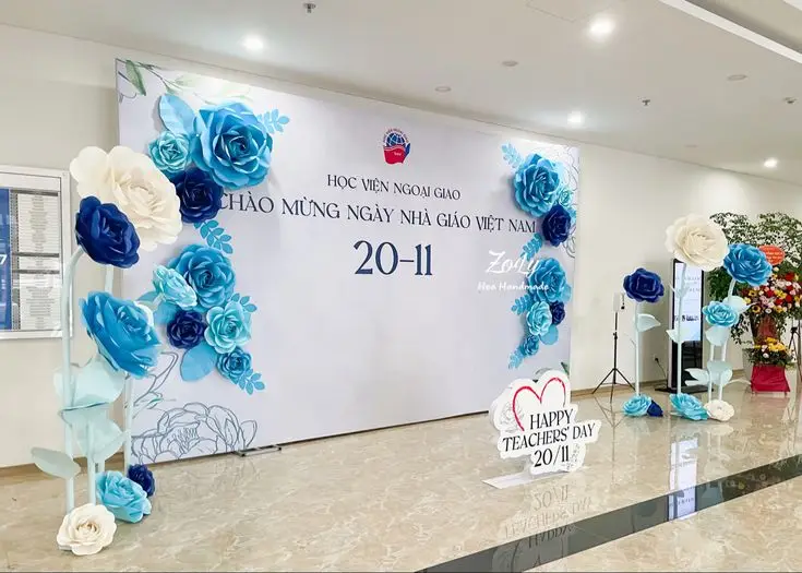 Hoa Trang Trí Sân Khấu: Ý Tưởng Sáng Tạo cho Sự Kiện 15