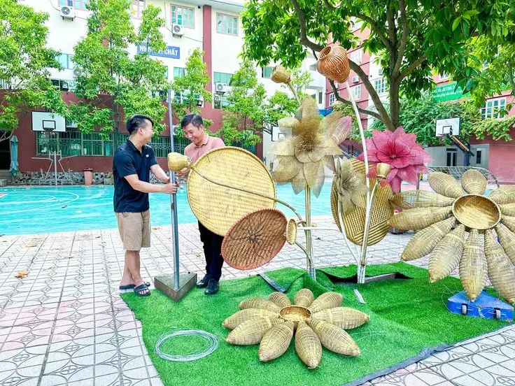 Hoa Trang Trí Sân Khấu: Ý Tưởng Sáng Tạo cho Sự Kiện 50