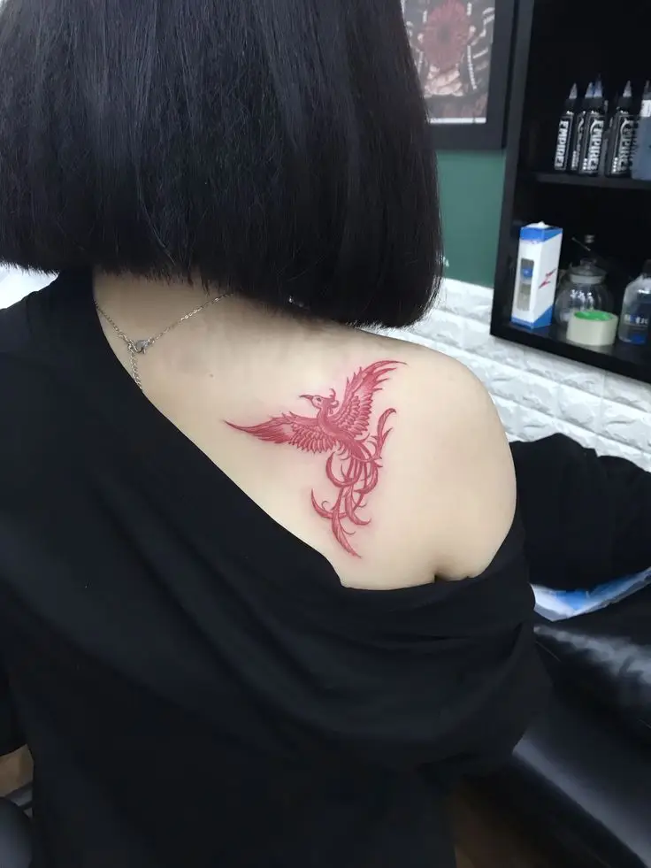Hình Xăm Phượng Hoàng Lửa: Biểu Tượng Quyền Lực và Quyến Rũ 15