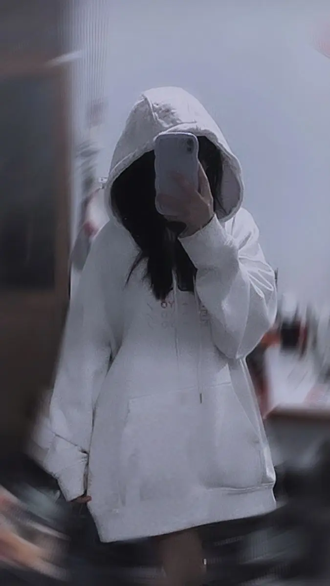 Trước Gương Ảnh Gái K10 Che Mặt - Sự Huyền Bí Trong Hình Ảnh 10