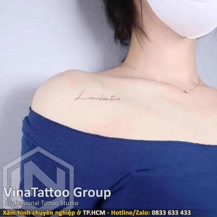 Xăm chữ ở ngực cho nữ: Top 50 mẫu hình xăm đẹp nhất 17